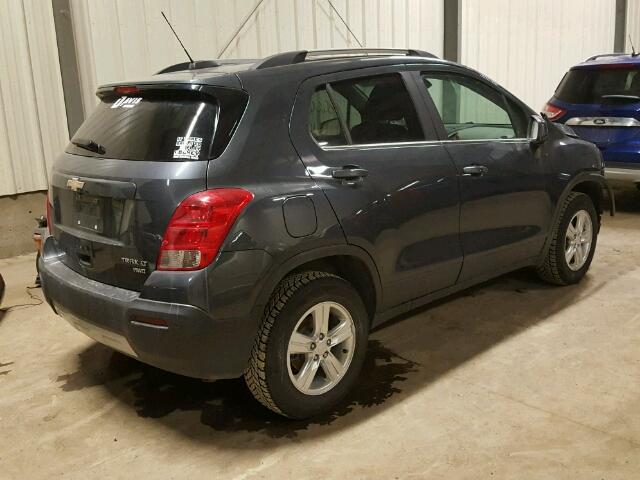 3GNCJRSB0FL194514 - 2015 CHEVROLET TRAX 1LT GRAY photo 4