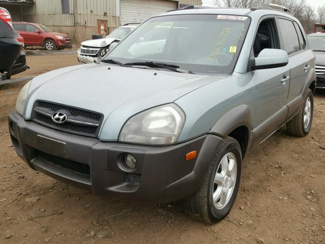 KM8JN72D45U135413 - 2005 HYUNDAI TUCSON GLS BLUE photo 2