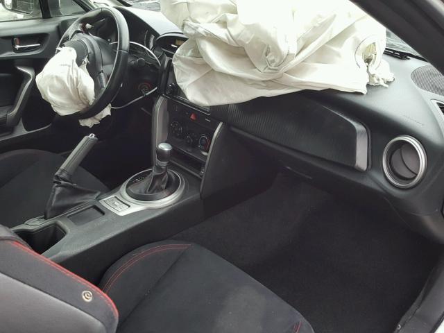 JF1ZNAA16D2722885 - 2013 TOYOTA SCION FR-S WHITE photo 9