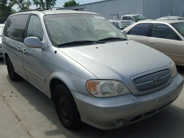 KNDUP132756714356 - 2005 KIA SEDONA EX SILVER photo 1