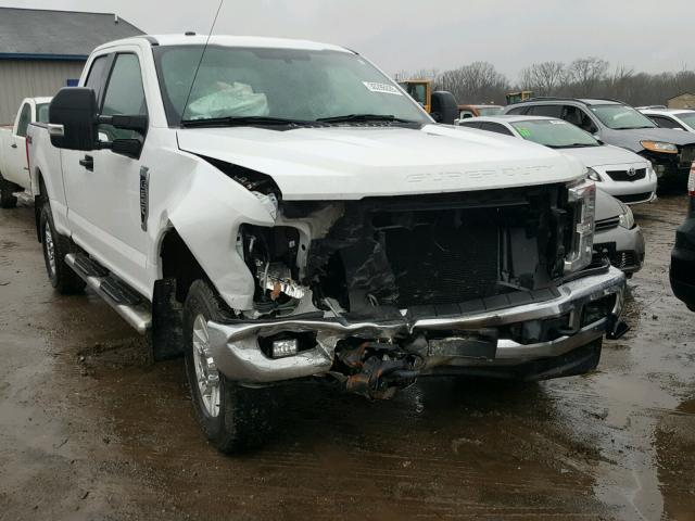 1FT7X2B6XHEC73615 - 2017 FORD F250 SUPER WHITE photo 1