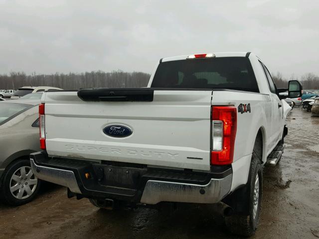 1FT7X2B6XHEC73615 - 2017 FORD F250 SUPER WHITE photo 4