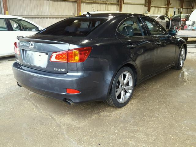 JTHBK262392089411 - 2009 LEXUS IS 250 GRAY photo 4