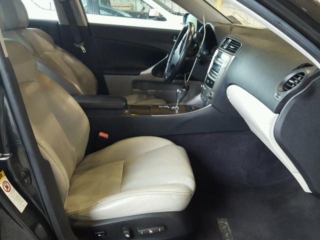 JTHBK262392089411 - 2009 LEXUS IS 250 GRAY photo 5