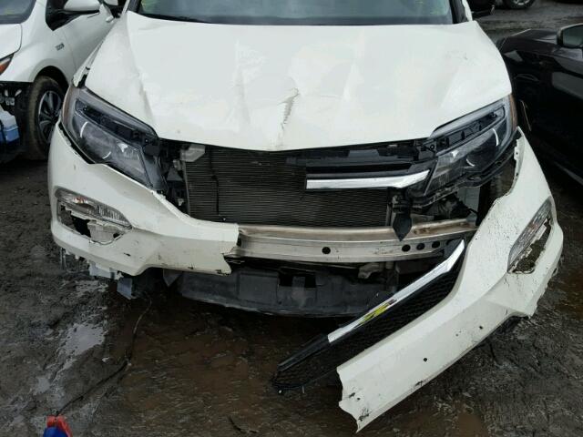 5FNYF6H07HB028027 - 2017 HONDA PILOT ELIT WHITE photo 9