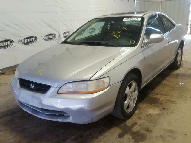 1HGCG2254YA008963 - 2000 HONDA ACCORD EX SILVER photo 2