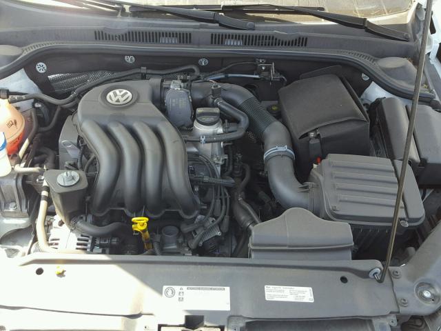 3VW1K7AJ0FM262246 - 2015 VOLKSWAGEN JETTA BASE 白色 照片 7