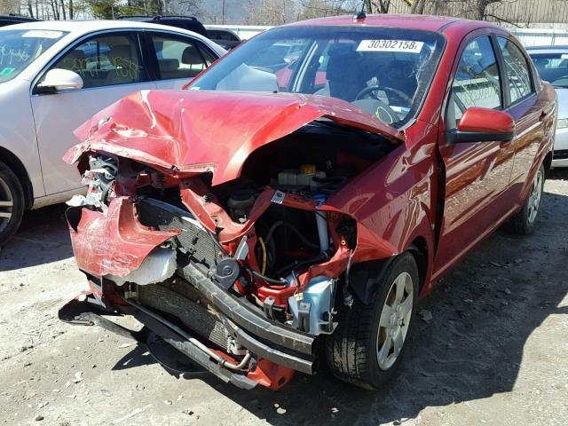 KL1TD56E39B398119 - 2009 CHEVROLET AVEO LS RED photo 2