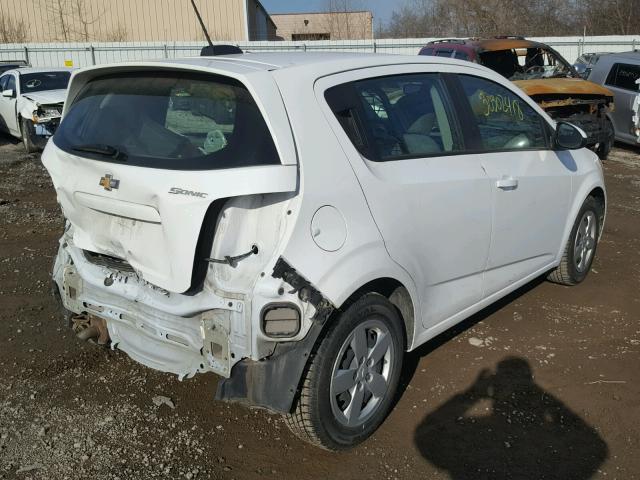 1G1JA6SH4G4104641 - 2016 CHEVROLET SONIC LS WHITE photo 4