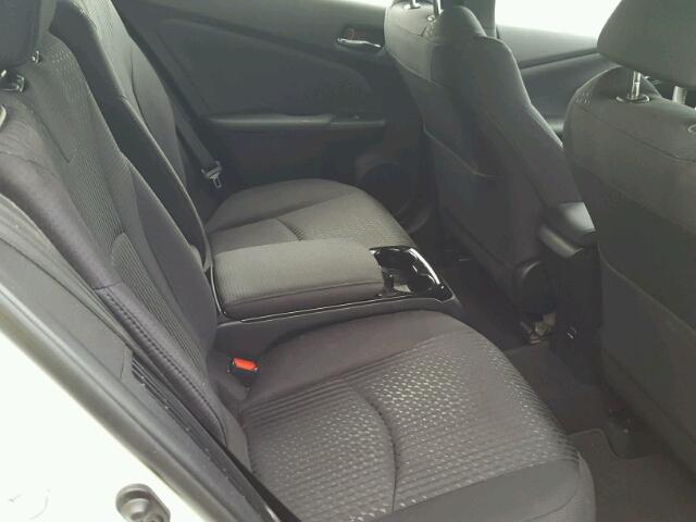 JTDKARFP7H3000425 - 2017 TOYOTA PRIUS PRIM თეთრი ფოტო 6