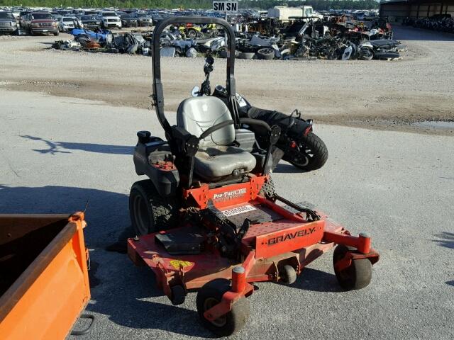 030717 - 2014 GRAV MOWER RED photo 1