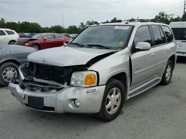 1GKET63M452324339 - 2005 GMC ENVOY DENA SILVER photo 2