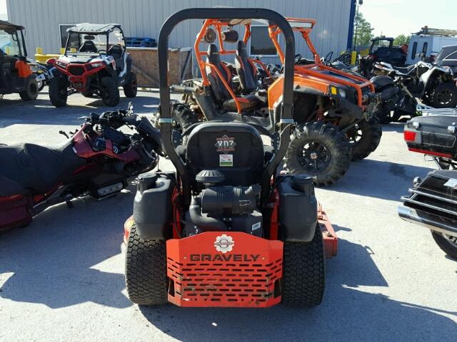 030718 - 2014 GRAV MOWER RED photo 9