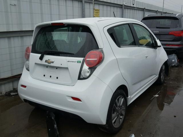 KL8CL6S01FC706933 - 2015 CHEVROLET SPARK EV 2 WHITE photo 4