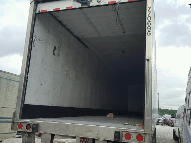 3H3V482C37T246038 - 2007 TRAIL KING UTILITY WHITE photo 4