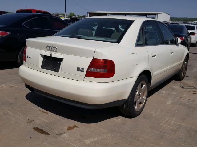 WAUED28D9XA305799 - 1999 AUDI A4 2.8 QUA WHITE photo 4