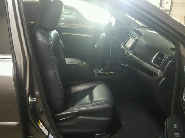 5TDJKRFH8FS159998 - 2015 TOYOTA HIGHLANDER GRAY photo 5