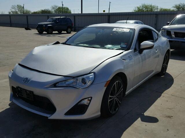 JF1ZNAA13D1718542 - 2013 TOYOTA SCION FR-S ვერცხლისფერი ფოტო 2