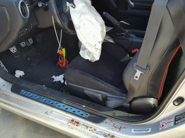 JF1ZNAA13D1718542 - 2013 TOYOTA SCION FR-S ვერცხლისფერი ფოტო 9