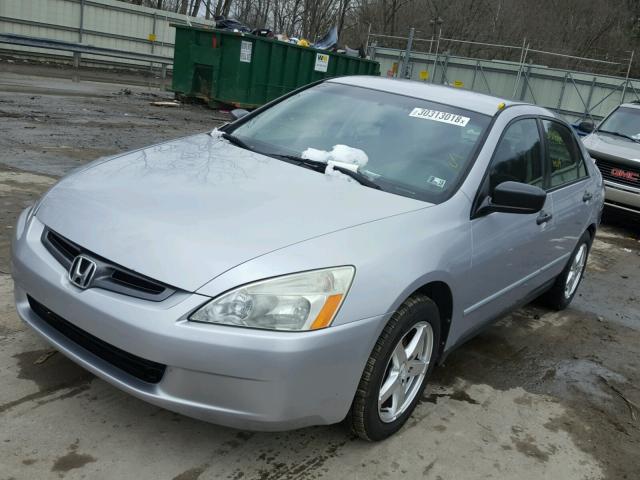 1HGCM55143A067426 - 2003 HONDA ACCORD DX SILVER photo 2