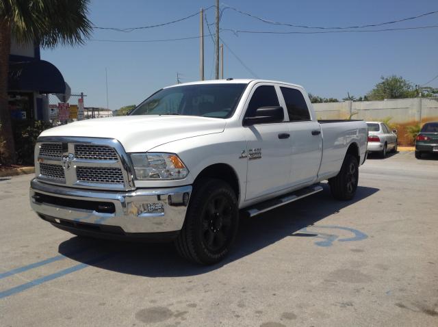 3C6UR4HL8GG229570 - 2016 RAM 2500 ST WHITE photo 4