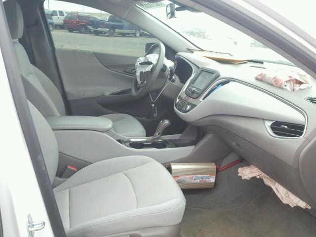 1G1ZC5ST2GF297887 - 2016 CHEVROLET MALIBU LS თეთრი ფოტო 5