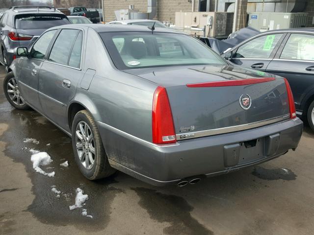 1G6KD57Y28U110416 - 2008 CADILLAC DTS GRAY photo 3