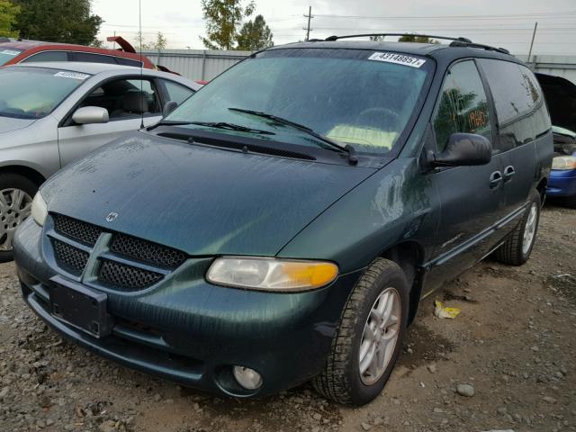 1B4GP45G2XB582122 - 1999 DODGE CARAVAN SE GREEN photo 2