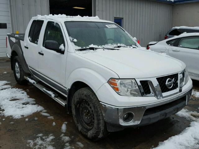 1N6AD0EV4BC425278 - 2011 NISSAN FRONTIER S WHITE photo 1