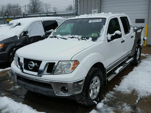 1N6AD0EV4BC425278 - 2011 NISSAN FRONTIER S WHITE photo 2