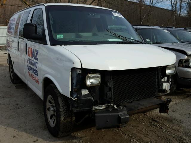 1GCUGADX7A1138916 - 2010 CHEVROLET EXPRESS G1 WHITE photo 1