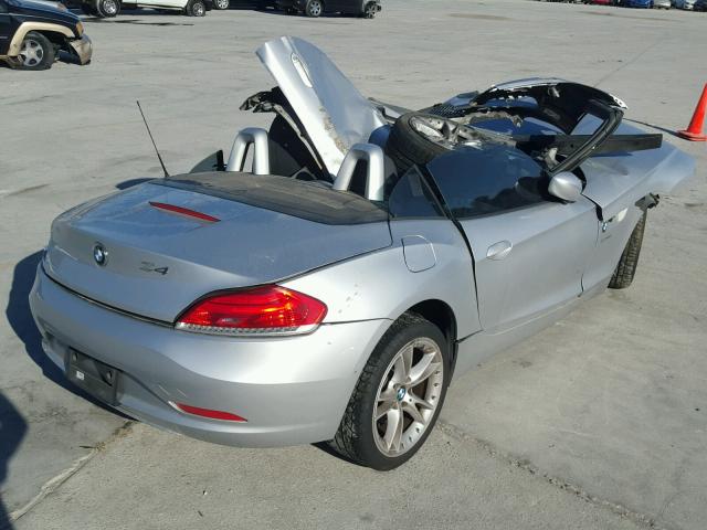 WBALM535X9E160583 - 2009 BMW Z4 SDRIVE3 SILVER photo 4