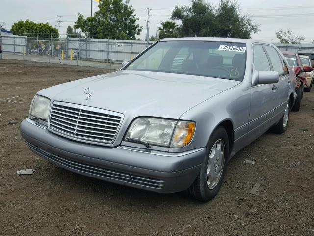 WDBGA51E4SA272324 - 1995 MERCEDES-BENZ S 500 SILVER photo 2