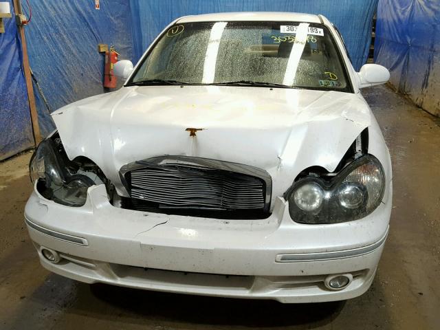 KMHWF35H14A955264 - 2004 HYUNDAI SONATA GLS WHITE photo 9