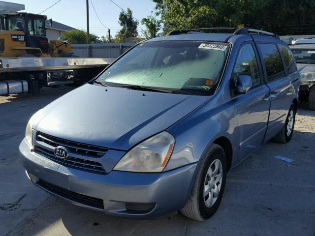 KNDMB233986255865 - 2008 KIA SEDONA EX BLUE photo 2