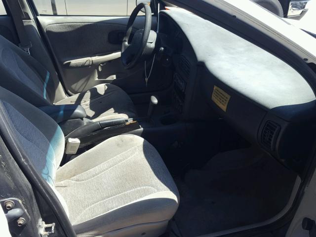1G8ZN82741Z276738 - 2001 SATURN SW2 WHITE photo 5