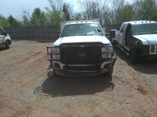 1FD0X5GT8CEA61107 - 2012 FORD F550 SUPER WHITE photo 10