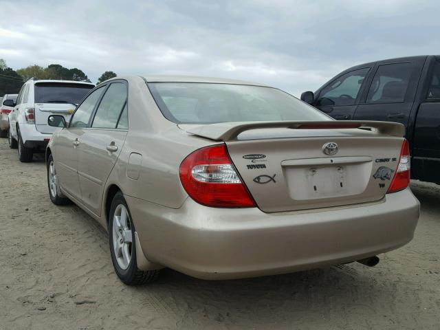 4T1BF32K52U015267 - 2002 TOYOTA CAMRY LE BEIGE photo 3