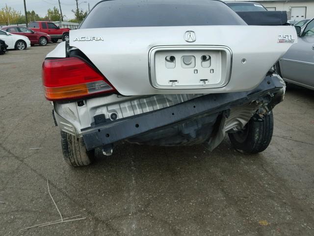 JH4UA2654TC018774 - 1996 ACURA 2.5TL SILVER photo 9