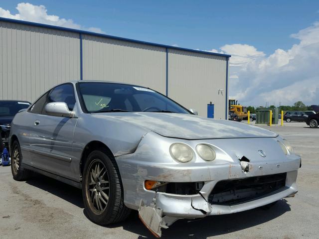 JH4DC4466WS004662 - 1998 ACURA INTEGRA GS SILVER photo 1