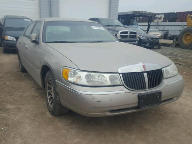 1LNHM82W31Y722438 - 2001 LINCOLN TOWN CAR S TAN photo 1