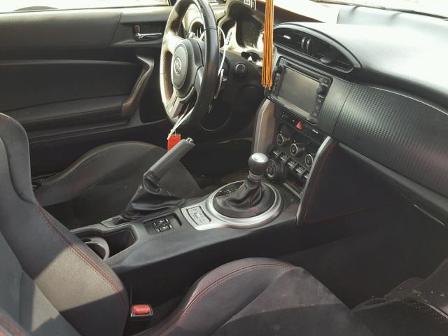 JF1ZNAA15E8708362 - 2014 TOYOTA SCION FR-S თეთრი ფოტო 5