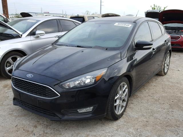 1FADP3K29FL361320 - 2015 FORD FOCUS SE BLACK photo 2