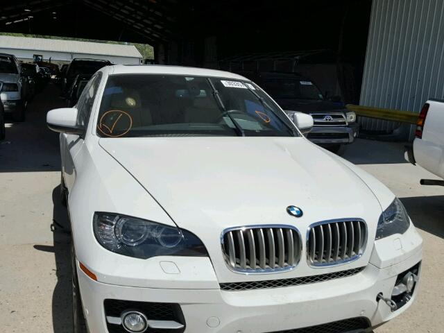5UXFG8C54BLZ96317 - 2011 BMW X6 XDRIVE5 WHITE photo 9