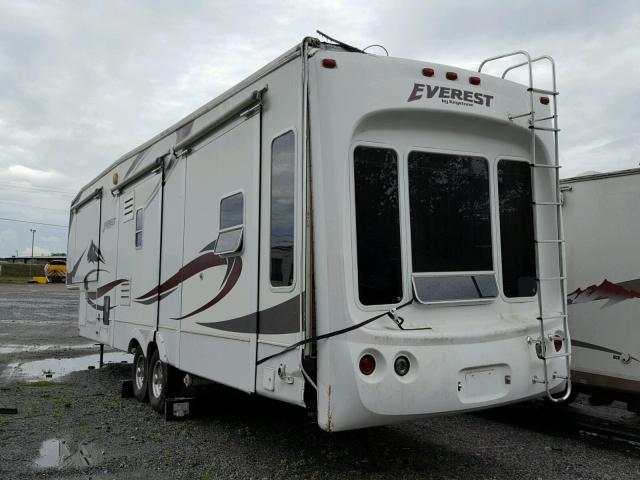 4YDF344285H485403 - 2005 KEYSTONE EVEREST WHITE photo 3