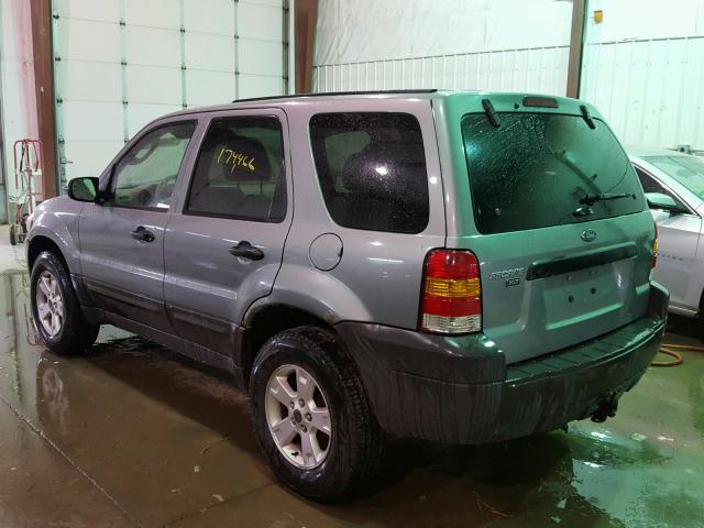 1FMYU93185KA23601 - 2005 FORD ESCAPE XLT GREEN photo 3