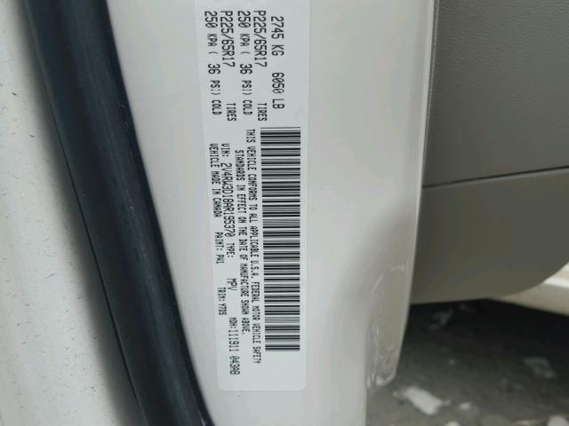 2V4RW3D18AR195370 - 2010 VOLKSWAGEN ROUTAN SE WHITE photo 10