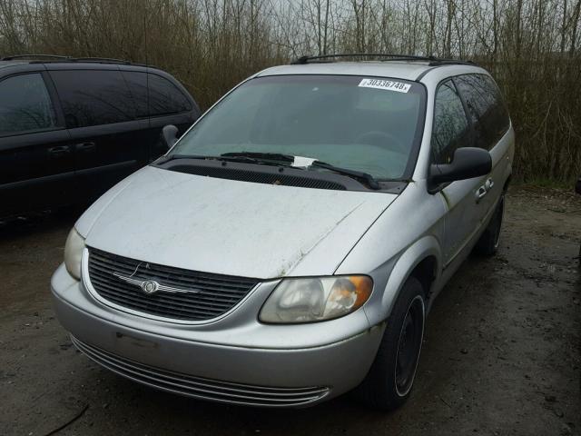 2C4GP74L31R381583 - 2001 CHRYSLER TOWN & COU SILVER photo 2