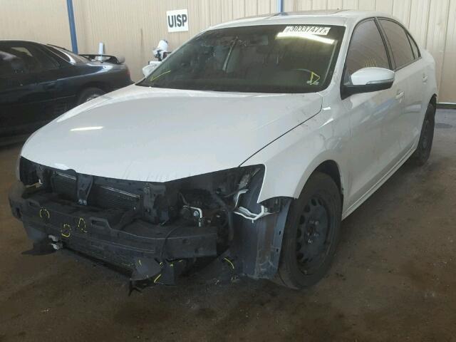 3VW3L7AJ0BM133827 - 2011 VOLKSWAGEN JETTA TDI WHITE photo 2