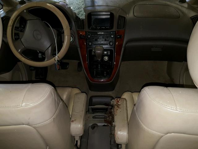 JT6HF10U7X0058392 - 1999 LEXUS RX 300 WHITE photo 9